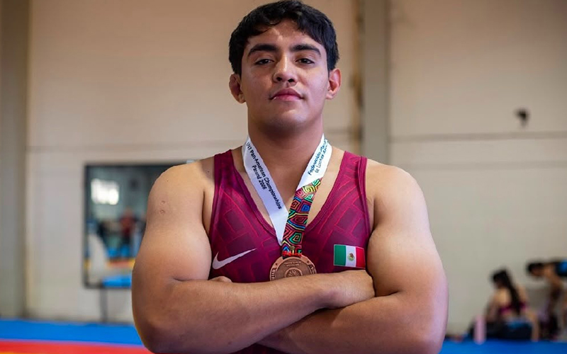 Alumno de Cobach Sonora suma cuatro oros nacionales y un bronce panamericano en lucha olímpica