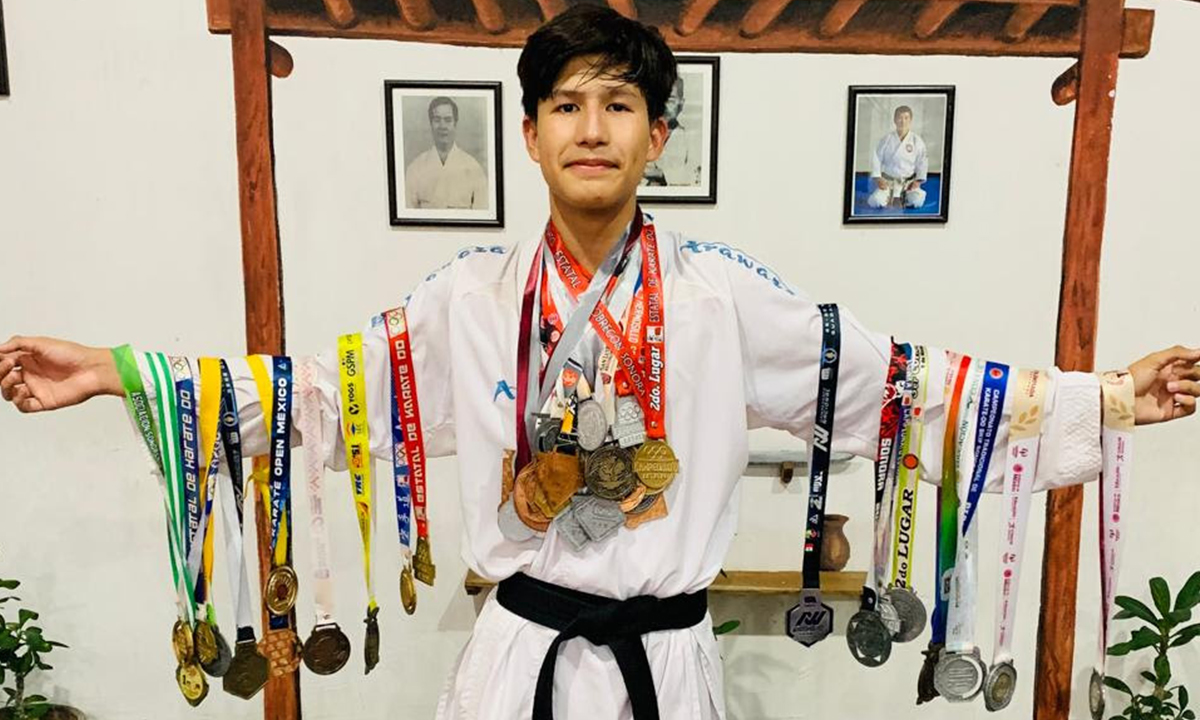 Estudiante de Cecyte Sonora gana plata en Olimpiada Nacional de Karate Do