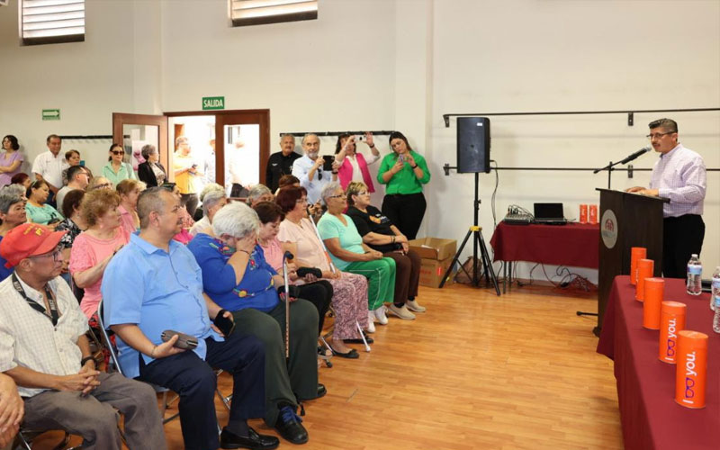 Suman esfuerzos para donar lentes graduados a jubilados y pensionados de Isssteson