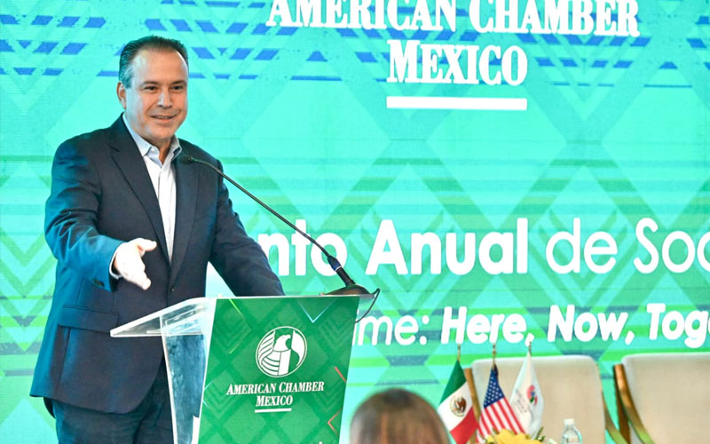 Antonio Astiazarán destaca a Hermosillo ante empresarios de Amcham