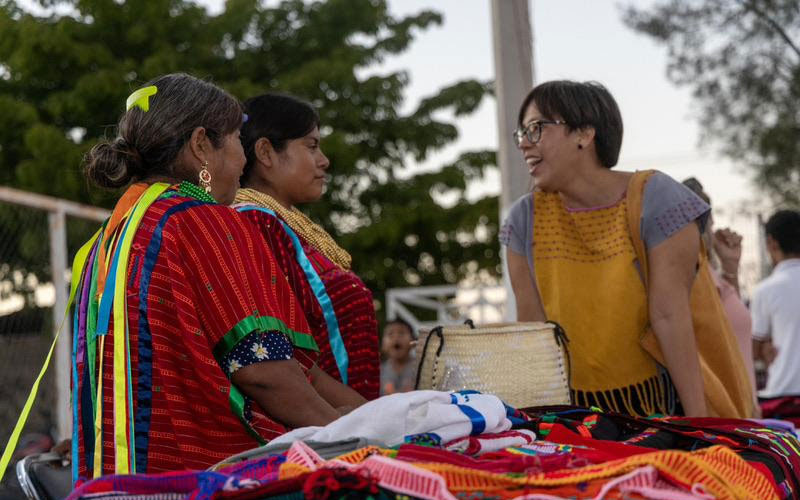 Honra ISJ a mujeres indígenas con evento cultural en comisaría Miguel Alemán