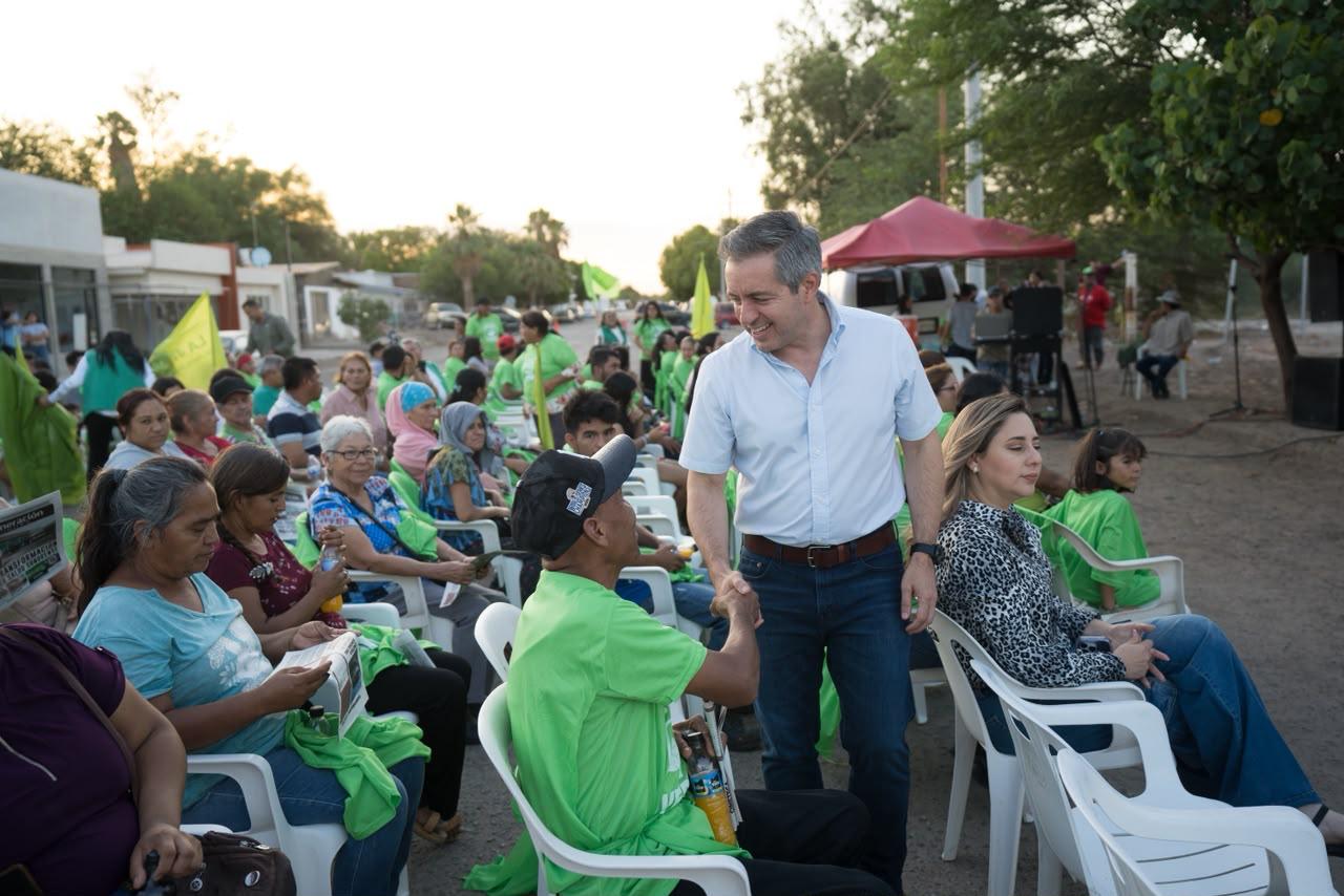 Omar Del Valle recorre municipios sonorenses