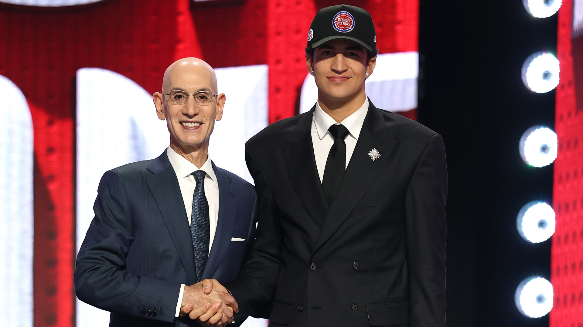 Histórico: Karim López llega a la NBA