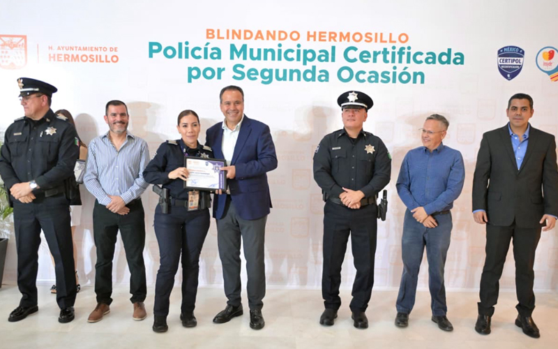 Policía de Hermosillo obtiene recertificación CERTIPOL y anuncia ascensos para oficiales