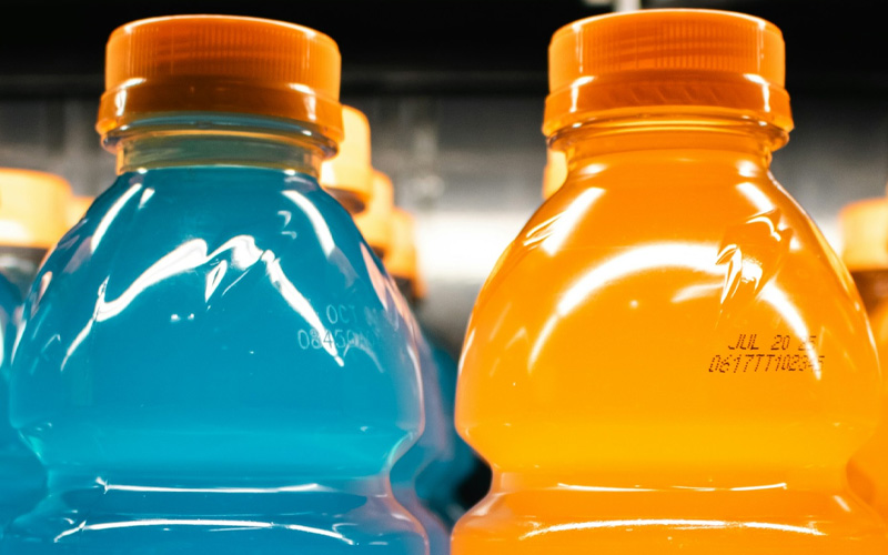Retiran más de 122 mil cajas de Gatorade en EU por colorantes no declarados