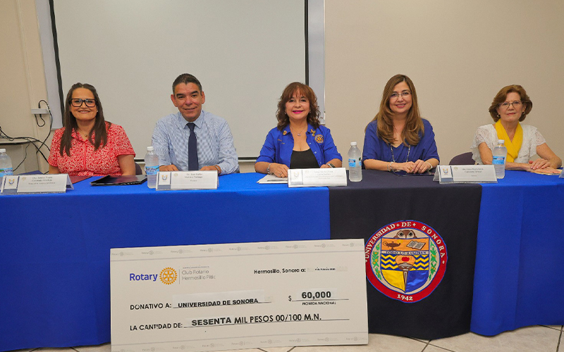 Unison recibe donativo para fortalecer apoyos a estudiantes