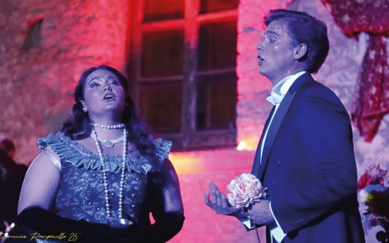 Soprano sonorense lleva su talento a escenarios de Italia