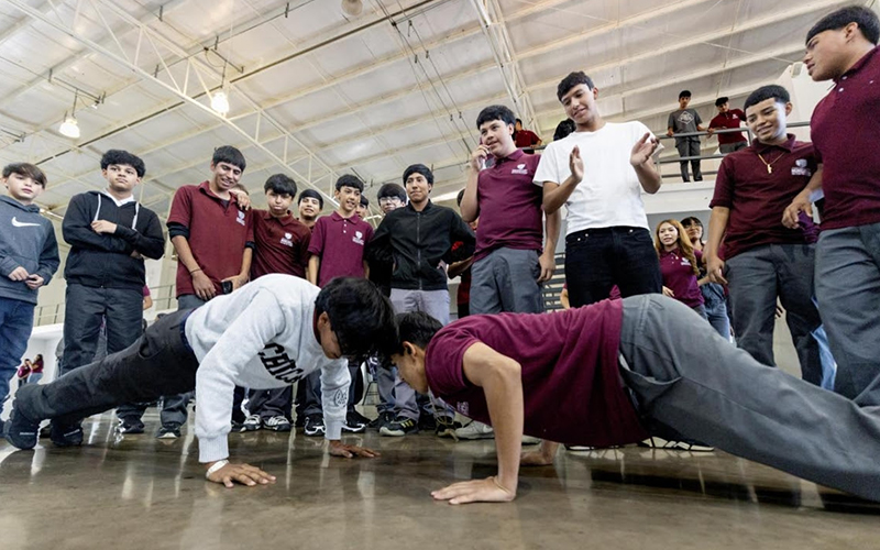 ISJ lleva jornada de activación física y salud emocional a jóvenes de Nogales