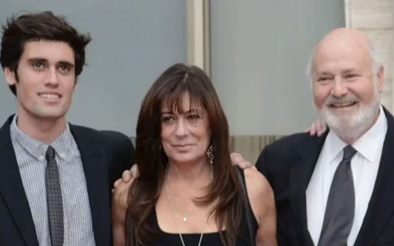 Hijo de Rob Reiner se declara no culpable por el asesinato de sus padres