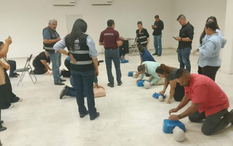 Capacitan a personal del C5i Sonora en primeros auxilios telefónicos y presenciales