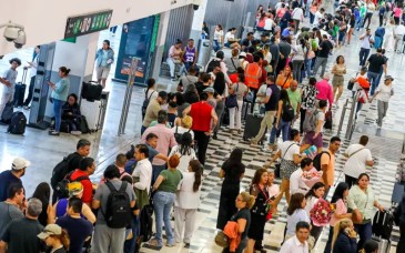 Crece llegada de viajeros internacionales a México, pero disminuye su gasto