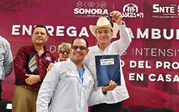 Alfonso Durazo entrega ambulancias y relanza el programa “Médico en Casa” del Isssteson
