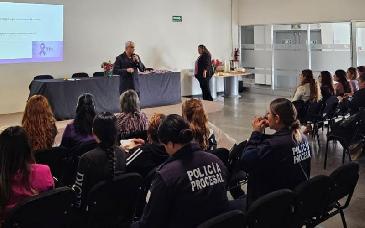 Impulsan liderazgo y habilidades de mujeres en la Policía Procesal durante jornada de capacitación