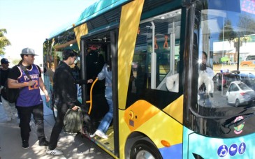 H Bus mantendrá cinco rutas y viajes especiales durante vacaciones de verano