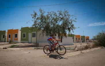 Entregan viviendas de interés social en Empalme para fortalecer el patrimonio familiar