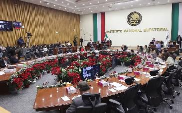 INE defiende plurinominales y presupuesto en propuestas para la reforma electoral