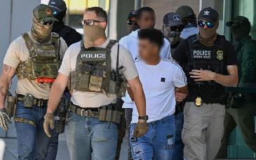 Políticas de Trump provocarían salida de migrantes y freno económico en Estados Unidos