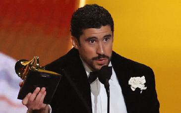 Portavoz de la Casa Blanca responde a Bad Bunny por su mensaje contra políticas migratorias en los Grammy