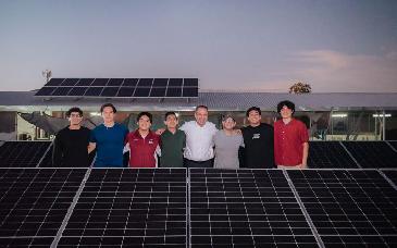 Antonio&nbsp;Astiazarán destaca impacto de Peso Solar en organizaciones civiles con apoyo a estudiantes foráneos