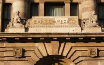 Remesas a México aumentan 3.7 por ciento en abril, informa Banco de México