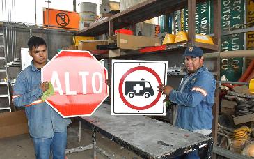 Hermosillo refuerza señalización vial con más de 2,200 señales y 370 mil metros de pintura en 2025