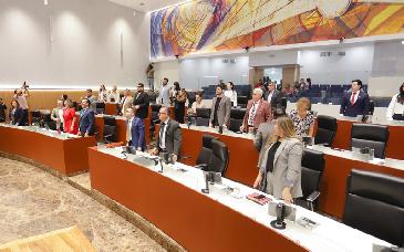 Aprueba Congreso cambios municipales y da entrada a reformas sobre democracia local, autonomía económica y servicios públicos