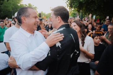 Yahir Recibe Reconocimiento Como Hermosillense Distinguido en Parque Madero