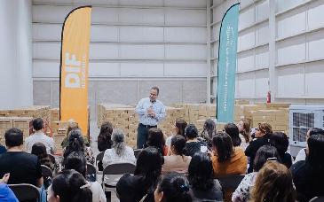 Apoya Toño Astiazarán distribución de desayunos escolares con nueva bodega en Hermosillo