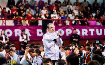 Gobernador Alfonso Durazo encabeza acciones estratégicas en salud y educación en el norte del estado