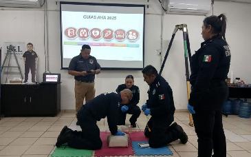 Cinco paramédicos de la PESP reciben capacitación en Soporte Vital Básico impartida por American Heart