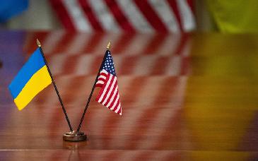 Estados Unidos abre nueva vía diplomática con Rusia mientras Europa debate apoyo financiero a Ucrania