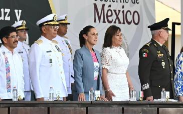 Sheinbaum llama a marinos íntegros y reafirma la soberanía en ceremonia naval