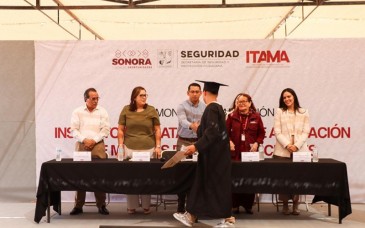 Concluyen estudios 36 jóvenes del ITAMA con promedios sobresalientes