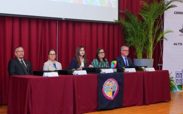 Reconocen a la Unison por alto rendimiento académico
