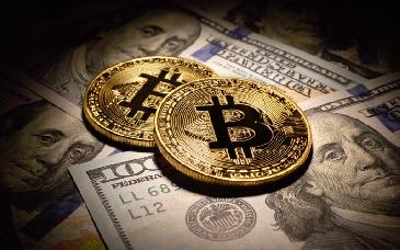 Bitcoin cae hacia los 80 mil dólares y expertos alertan posibles descensos mayores