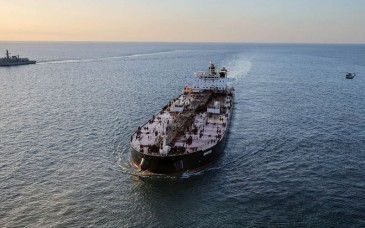 Investigan incidente entre embarcación británica y fragata rusa en el Canal de la Mancha