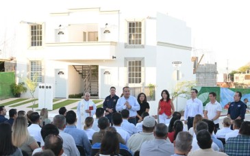 Inaugura Toño Astiazarán desarrollo Solhara con 200 viviendas sustentables en Hermosillo