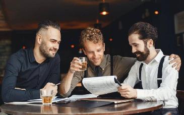 ¿Emprender con amigos? Sólo si tienes este tipo de amistad, dice Aristóteles