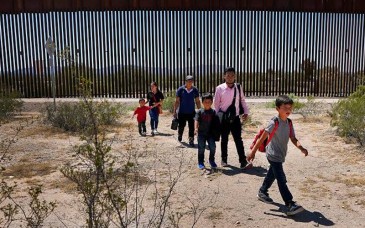 Población migrante indocumentada en EU alcanzó 15.8 millones en 2024
