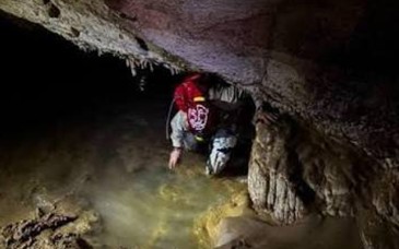 Hallan en Chiapas la “Cueva del Mundo Zoque” con 179 piezas prehispánicas y 13 ofrendas