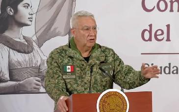 Defensa: hombre cercano a pareja de ‘El Mencho’ permitió localizarlo; intentó huir tras agredir a soldados