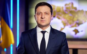 Polonia critica a Zelensky por honrar a polémica organización ucrania de la Segunda Guerra Mundial