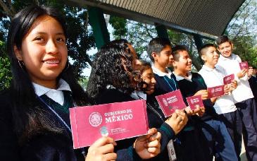 Gobierno federal destina más de 490 mil millones de pesos a apoyos sociales