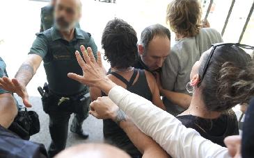 Detienen a cuatro personas en Bilbao tras llegada de activistas de flotilla