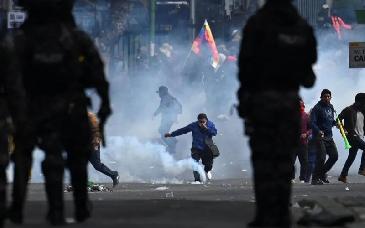 Crisis en Bolivia se agrava con 150 bloqueos carreteros y llamados humanitarios