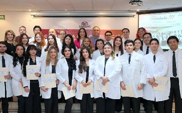 Culminan Internado de Pregrado en Isssteson 23 estudiantes de medicina