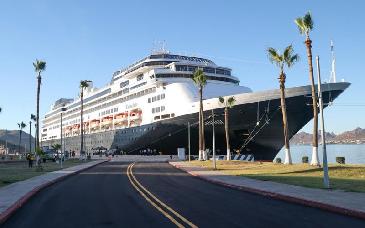 Guaymas se consolida como destino estratégico con llegada del crucero Zaandam
