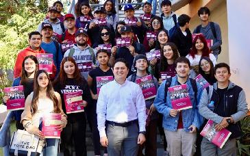 Rompe récord presupuesto estatal de becas con mil millones de pesos