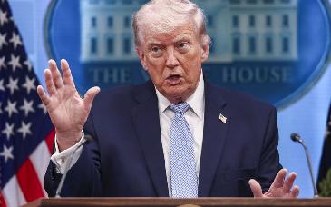 Trump mantiene bloqueo naval contra Irán pese a apertura del estrecho de Ormuz tras alto el fuego