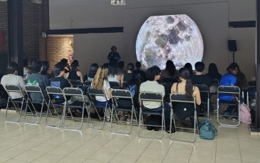 Invitan a observar Saturno y la Luna en el Observatorio Sonora